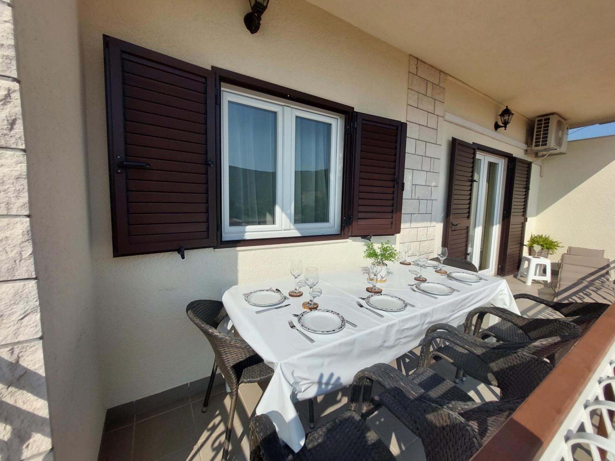 Apartments 2D Grebastica Bilik gambar