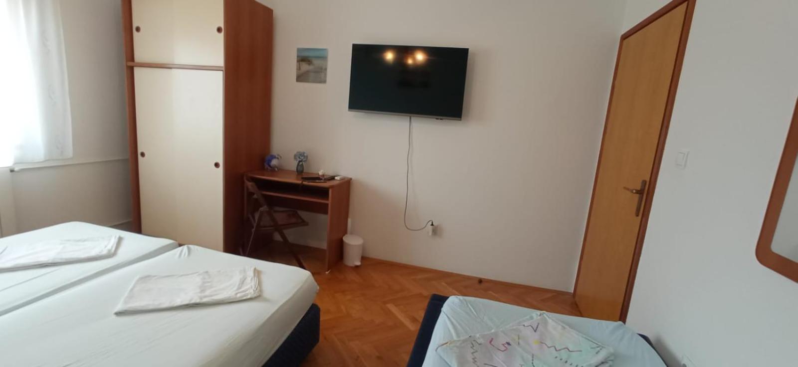 Apartments 2D Grebastica Bilik gambar
