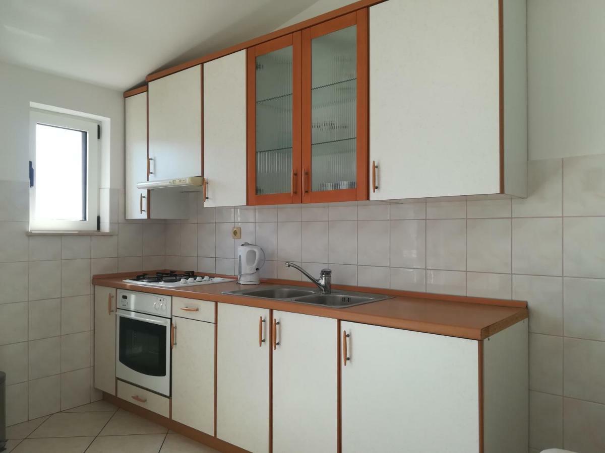 Apartments 2D Grebastica Luaran gambar